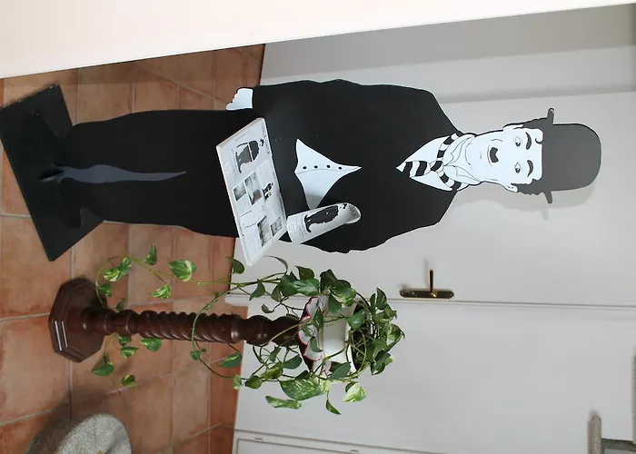 Charlie Chaplin 3* Tamara